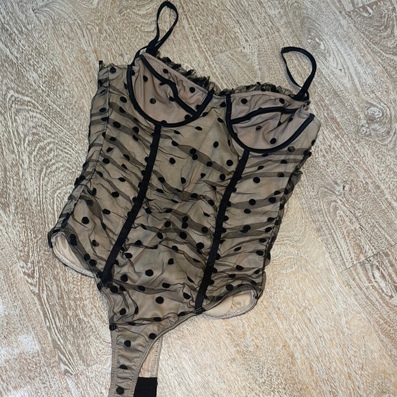 RUNAWAY Black Nude Lace Bodysuit Small - Picture 1 of 4